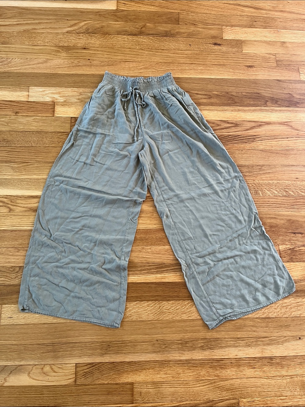 American Eagle Olive Wide Leg Pants